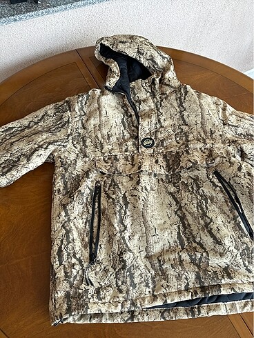 UNISEX PULL AND BEAR MONT