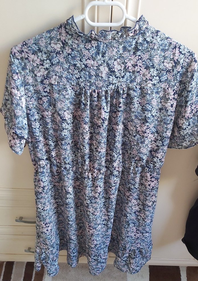 V Yaka Bağcıklı Midi Günlük Elbise - Görsel 3