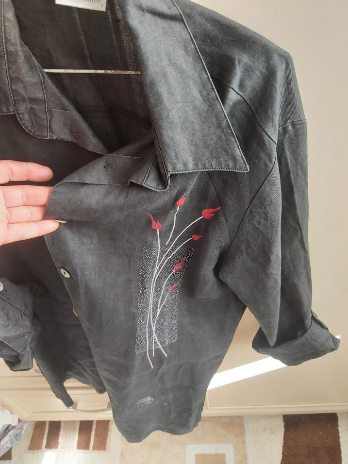 Düğmeli Siyah Keten Kadın Gömlek - Görsel 5