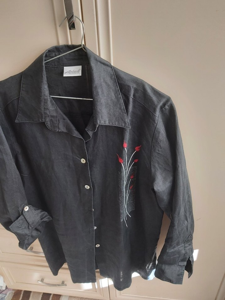 Düğmeli Siyah Keten Kadın Gömlek - Görsel 3