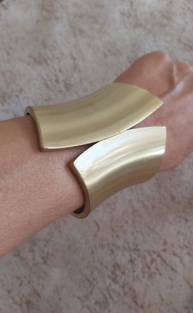 Kadınlar için Parlak Altın Tokalı Bileklik - Görsel 2