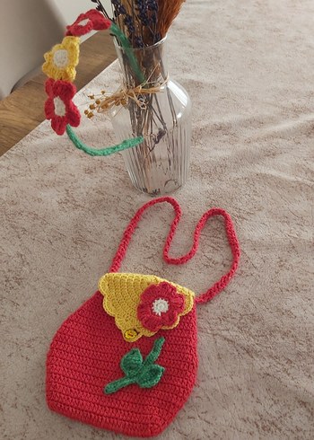 Renkli Nakışlı Örgü Çiçekli Kız Çanta ve Taç Seti - Görsel 3