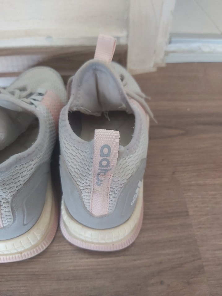 Gri Bağcıklı Kadın Spor Ayakkabı - Görsel 4