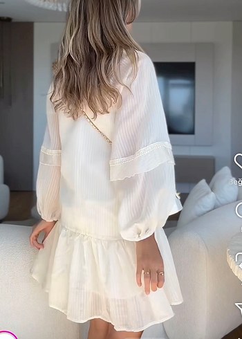 Beyaz Pileli Nakışlı Şifon elbise - Görsel 2