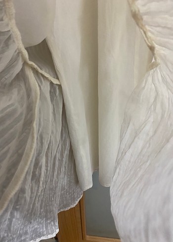 Beyaz Pileli Nakışlı Şifon elbise - Görsel 7