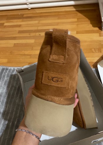 40 Beden UGG Taba Süet Ayakkabı