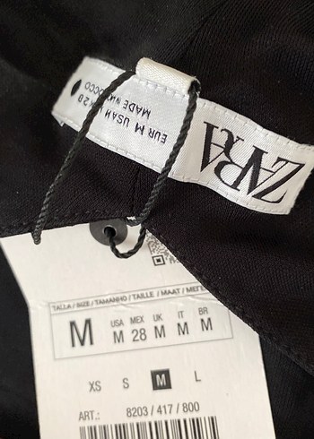 m Beden Zara Siyah Pileli V Yaka Uzun Elbise