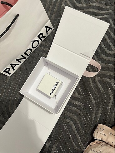 Beden Pandora charm orijinal fiş ile gönderim