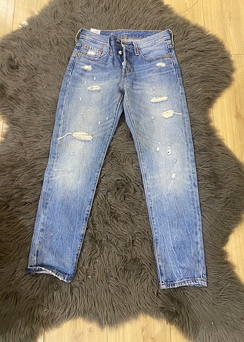 Levis Acik Mavi Yikamali Rahat Kesim Jean