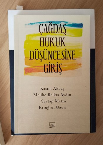  Çağdaş Hukuk Düşüncesine Giriş Kitabı