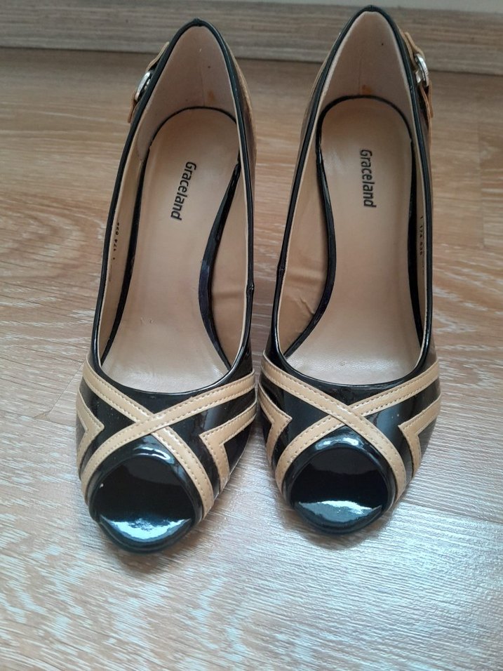 Bej Siyah Zebra Desenli Tokalı Stiletto - Görsel 3