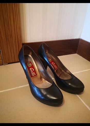 Siyah Topuklu Kadın Ayakkabı - Görsel 3