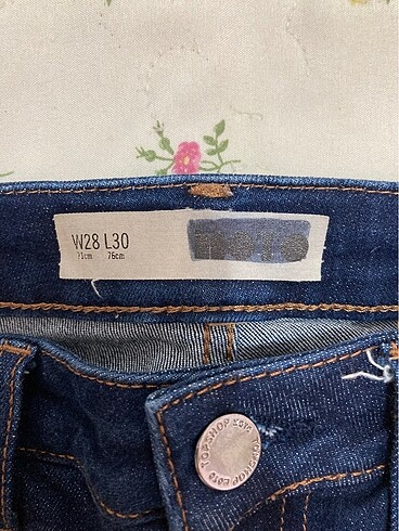 28 Beden lacivert Renk Pantolon