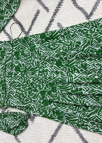 Zara Yeşil Desenli Bohem Uzun Elbise