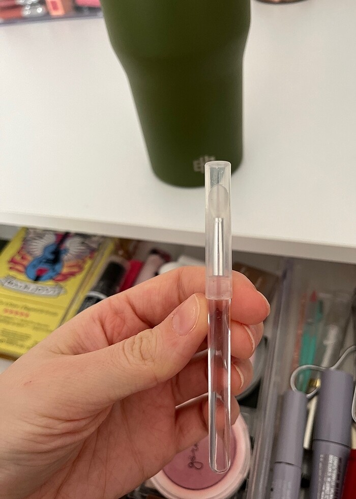 dudak nemlendiricisi - Görsel 3