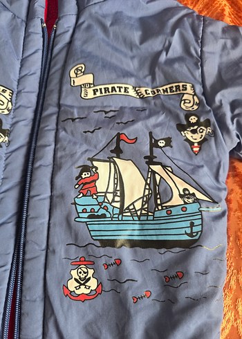 Renkli Baskılı Kapüşonlu Erkek Çocuk Mont - Görsel 2