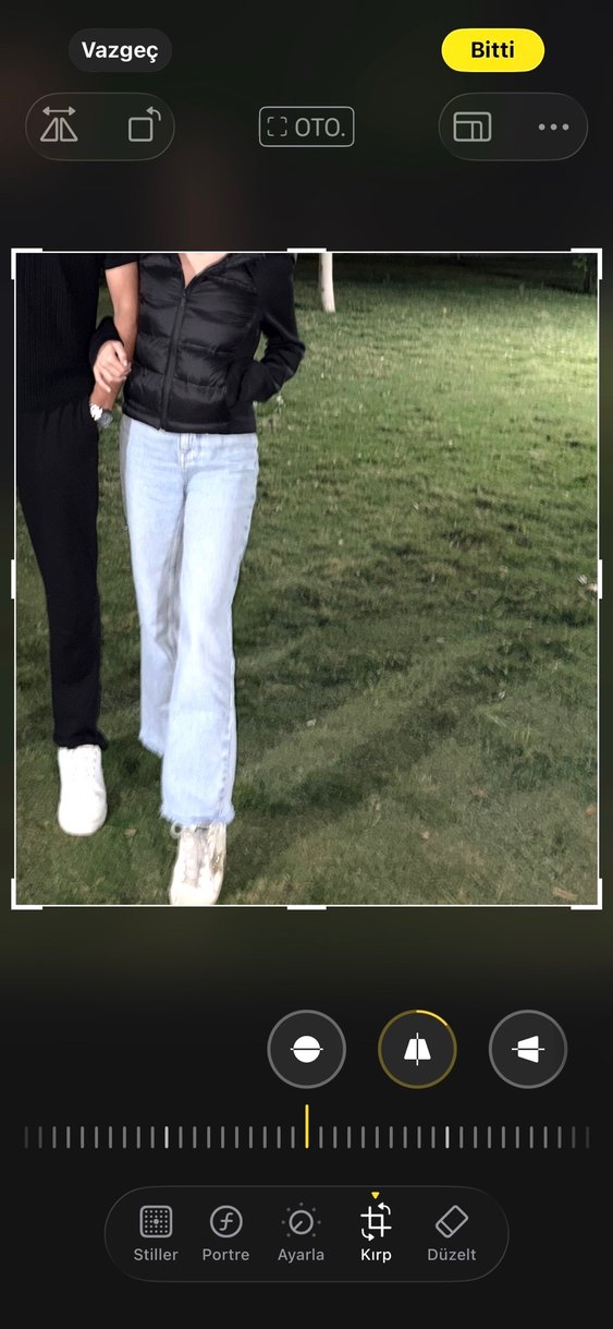 Kadın Siyah Batik Desenli Rahat Kesim Jean - Görsel 3