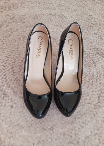 Diğer Klasik Siyah Rugan Topuklu Kadın Stiletto