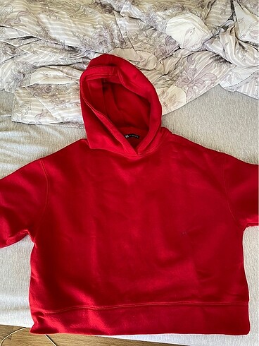 Zara kırmızı sweatshirt L beden
