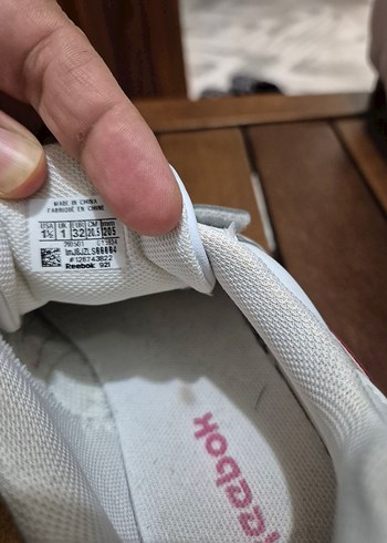 Reebok Beyaz Kız Çocuk Spor Ayakkabısı Velcro Kapamalı