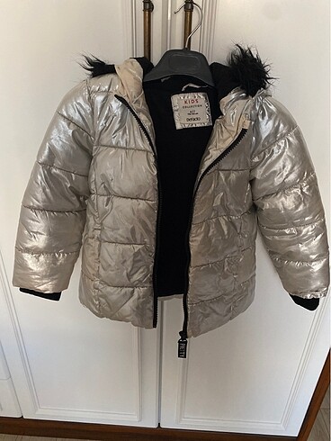 Kız çocuk kısa şişme mont içi polar