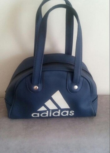 Adidas el çantası 