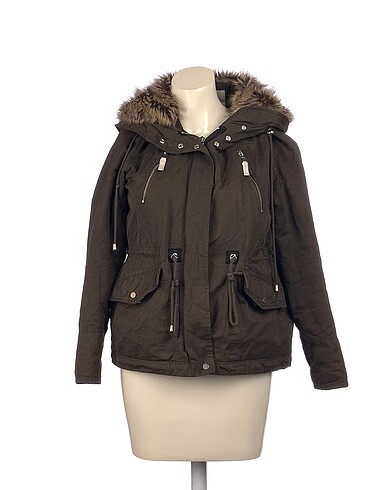Bershka Mont %70 İndirimli.