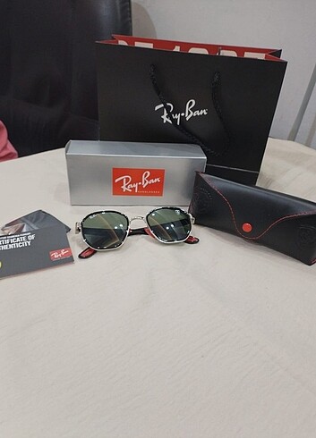 Ray-Ban Erkek Güneş Gözlüğü 