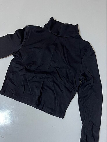 xs Beden siyah Renk cut out detaylı uzun kollu crop
