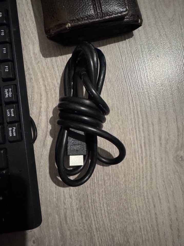 1 ADET KLAVYE 1 ADET HDM KABLO 1 ADET AUX - Görsel 3