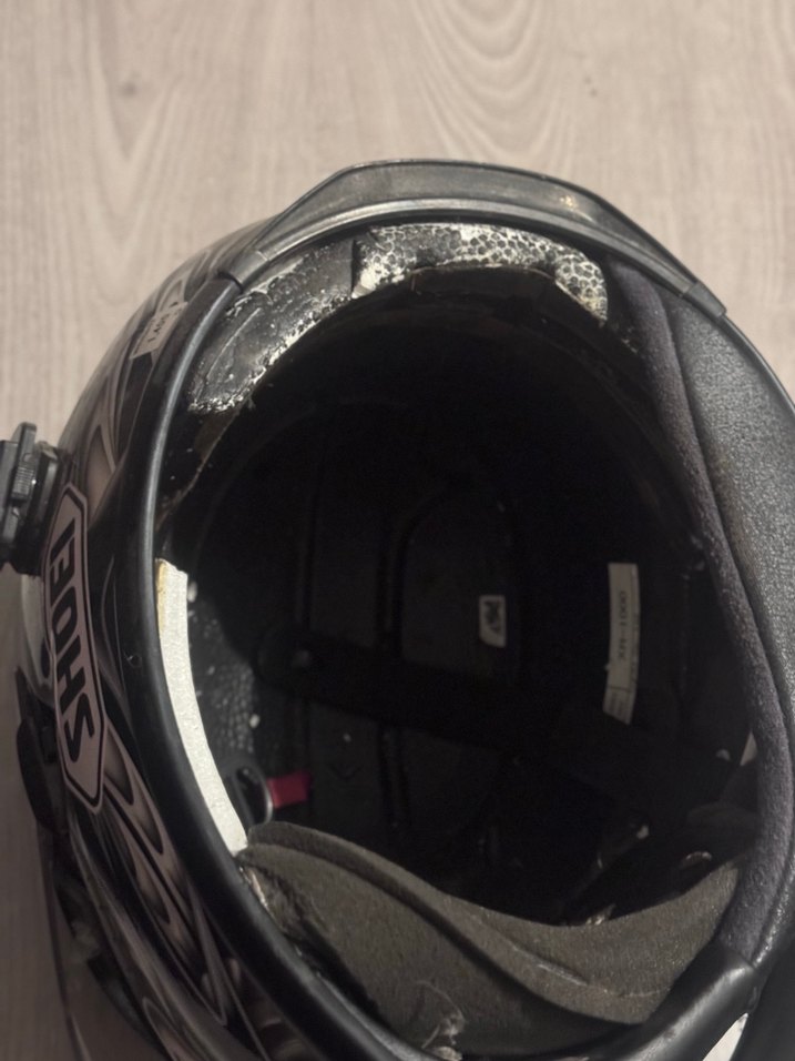 SHOEI KASK İÇİ DEĞİŞMESİ LAZIM - Görsel 3