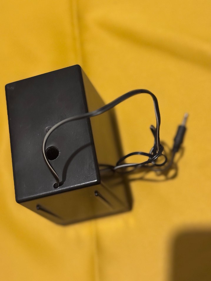 Siyah Renkli Müzik Sistemi Hoparlörü - Görsel 2