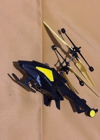 Siyah-Sarı Mini Helikopter ÇALIŞIYOR KUMANDASI YOK