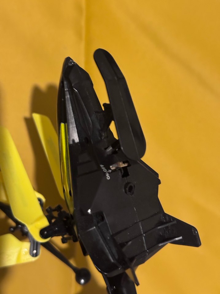 Siyah-Sarı Mini Helikopter ÇALIŞIYOR KUMANDASI YOK - Görsel 2