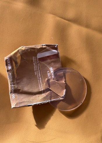 3 adet Bej Optik Lens ve Kutusu