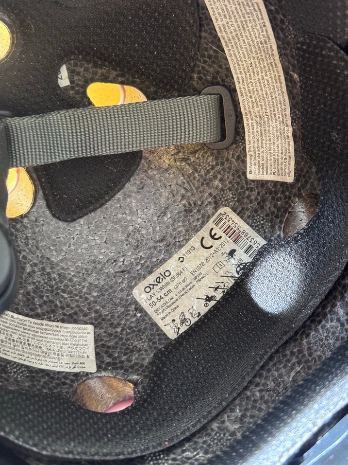 Decatlon Kırmızı Biker bisiklet 54cm Kaskı Velcro Bantlı - Görsel 3