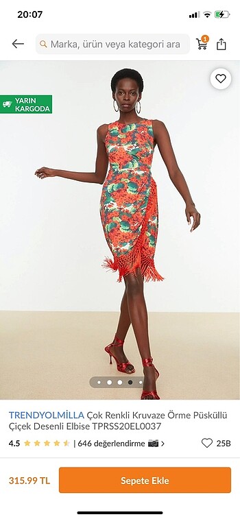 Trendyol & Milla Kırmızı çiçek desenli etekleri püsküllü elbise