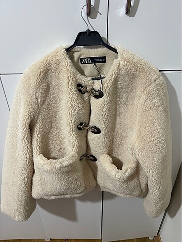 Zara kanca klips yünlü ceket mont peluş