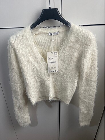 Zara suni peluş tüylü yumoş hırka