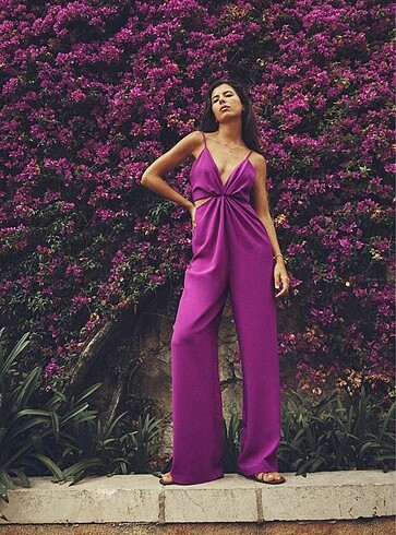 xs Beden Cut out dekolte detay tulum elbise zara