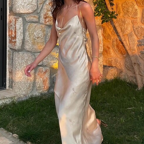 Zara desenli saten elbise