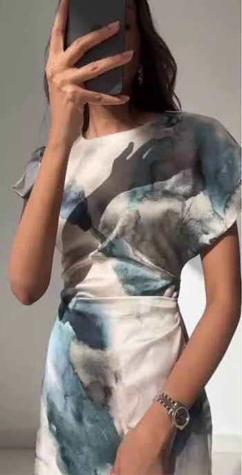 xs Beden Zara saten batik midi elbise