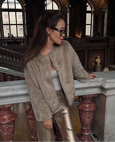 Zara Zara mücevher taşlı peluş tüylü kürk ceket
