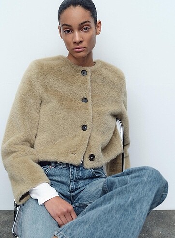 Zara peluş tüylü crop kürk ceket