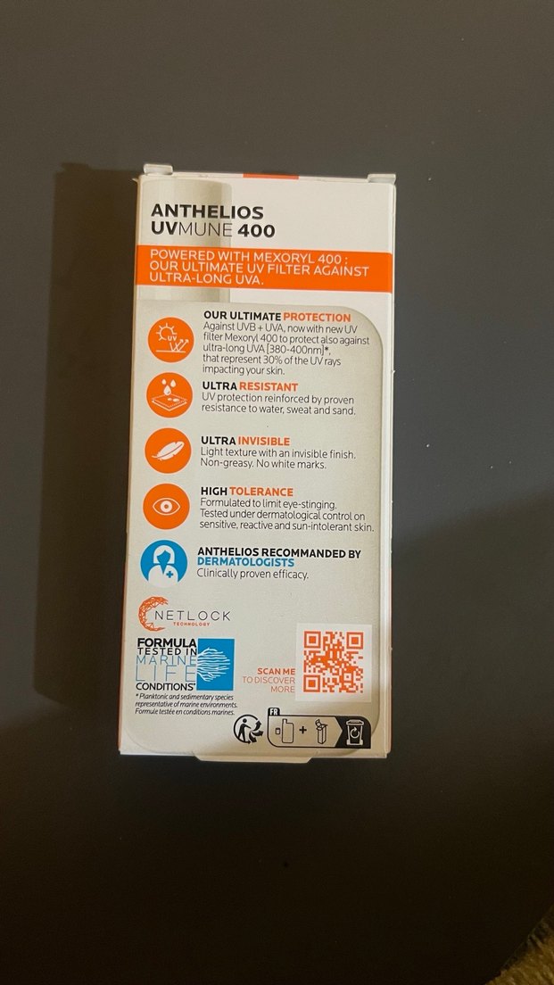 La Roche-Posay Anthelios UVmune 400 SPF 50+ Yağ Kontrolü - Görsel 2