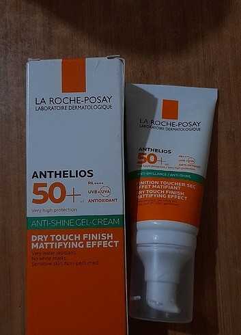 La Roche Dosay Dry Touch Güneş Kremk
