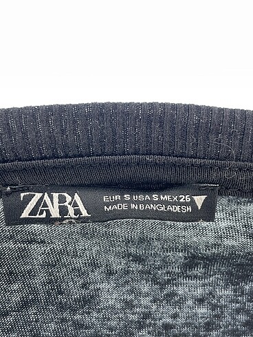 s Beden siyah Renk Zara T-shirt %70 İndirimli.