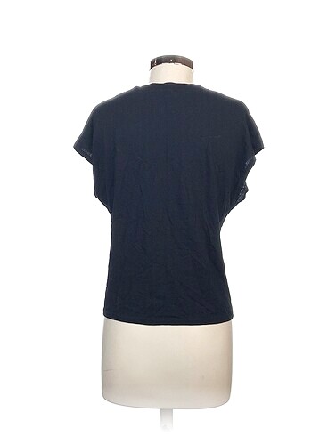s Beden Zara T-shirt %70 İndirimli.