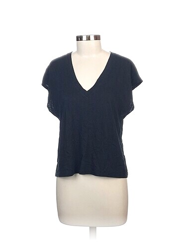 Zara T-shirt %70 İndirimli.