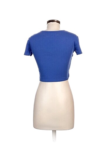 m Beden Pull and Bear Bluz %70 İndirimli.